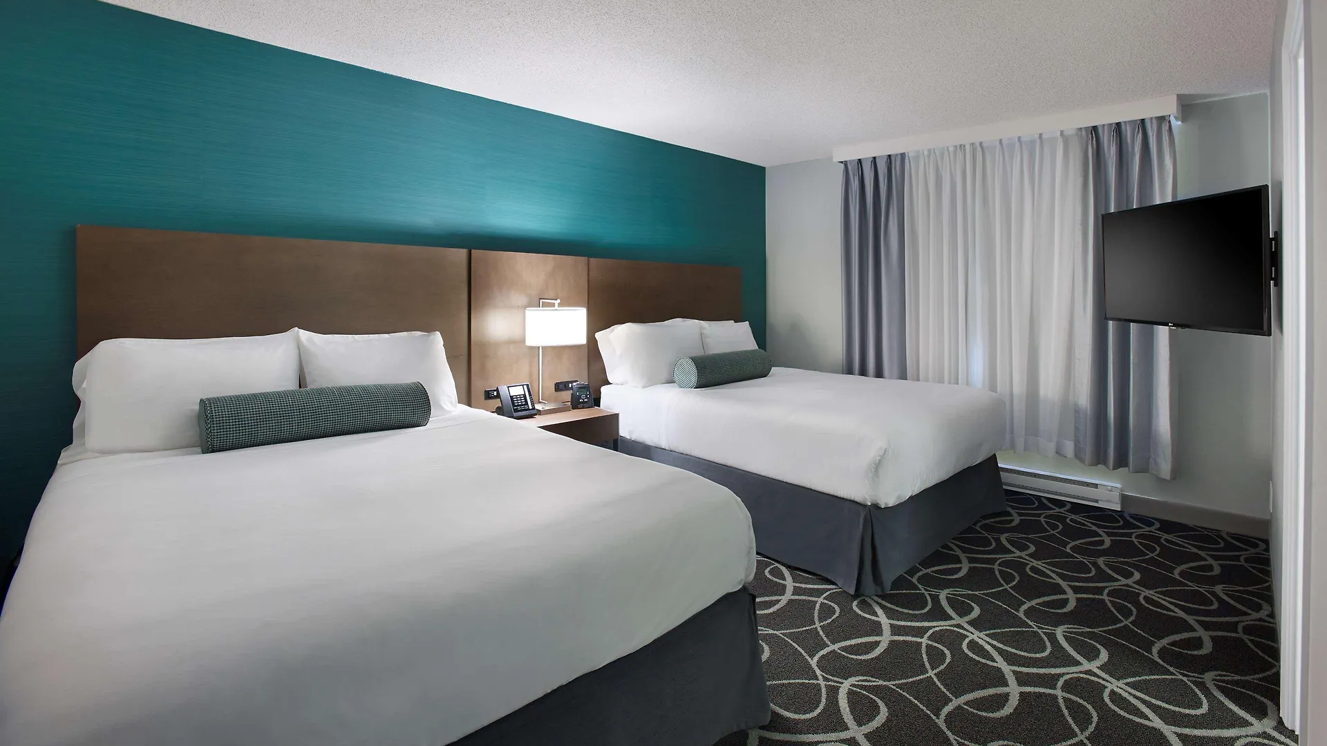 Radisson Suites Hotel Toronto Airport