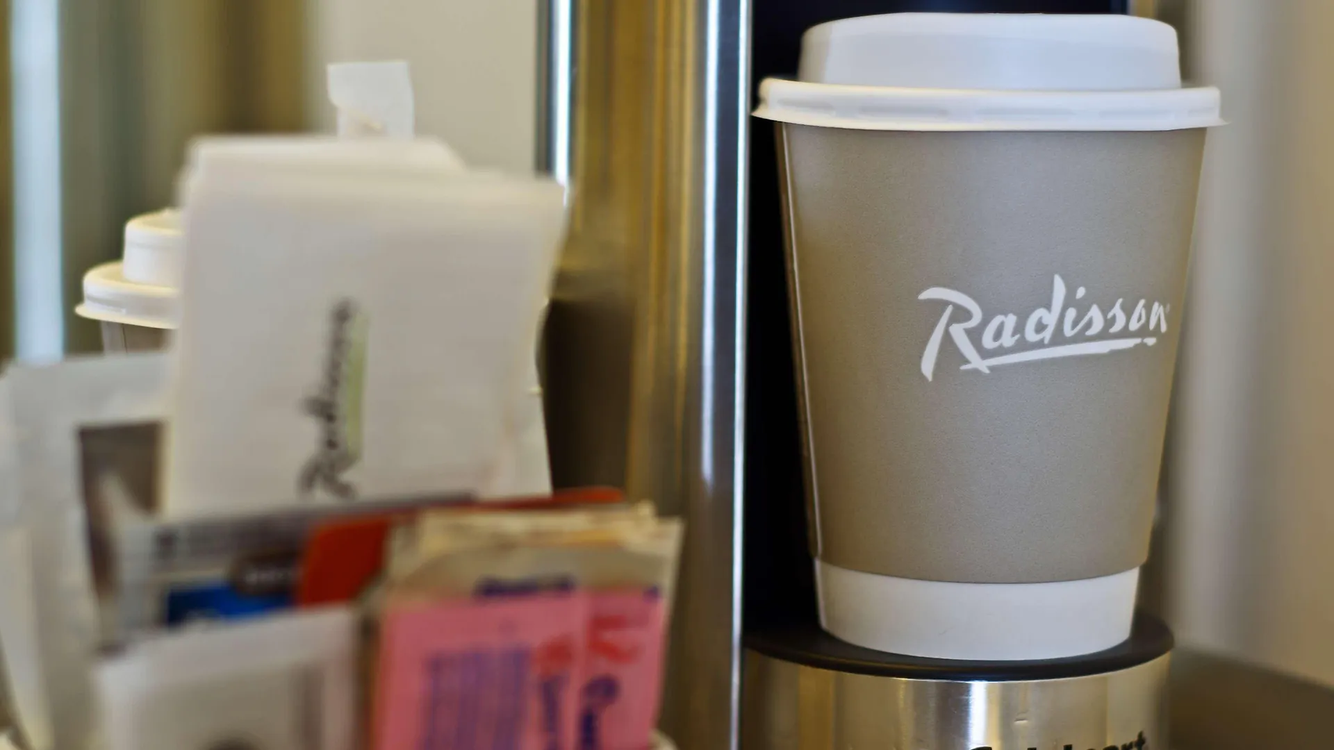Radisson Suites Hotel Toronto Airport