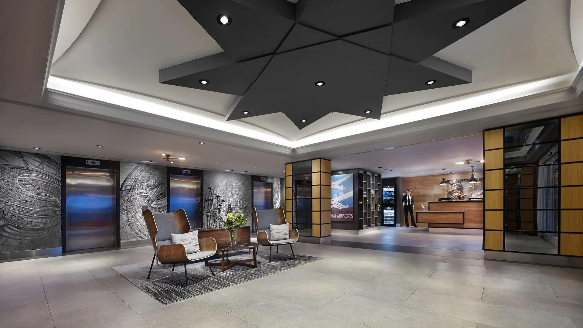 ***  Radisson Suites Hotel Toronto Airport Canada