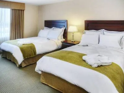 Radisson Suites Hotel Toronto Airport