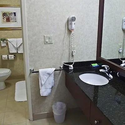 ***  Radisson Suites Hotel Toronto Airport カナダ